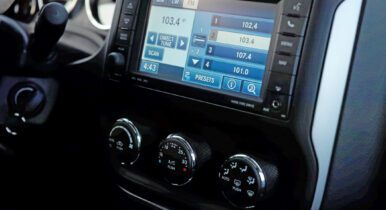 Car radio monitor
